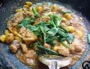 诱人香草栗子焖排骨