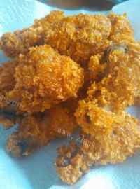 美味的香酥鸡翅根