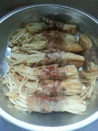 家常菜金针菇肥牛卷