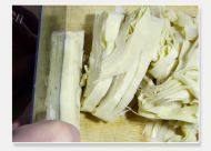 家常菜咸肉蒸百叶做法图解4)