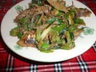 家常菜爆炒小鱼干