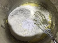 食欲满满的巧克力豆马芬做法图解7)