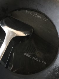 酸爽泡椒鱼做法图解5)