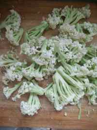 家常菜有机菜花炒肉做法图解1)