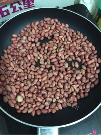 自制花生芝麻糖做法图解1)