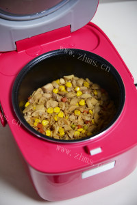 可口的鸡肉蘑菇饭做法图解11)