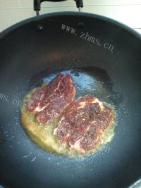美味的牛排意面做法图解9)