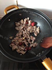 营养的山药炖牛腩做法图解3)