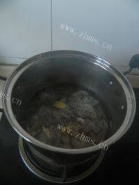 味道不错的铁板酱爆墨鱼仔做法图解3)