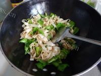 家常菜辣椒炒豆皮做法图解6)