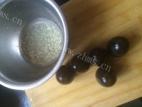 诱人的凉拌皮蛋做法图解2)
