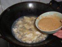 健康营养的酸辣汤