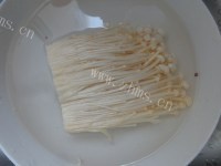 诱人的凉拌金针菇做法图解1)