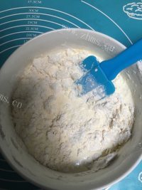 热腾腾的司康做法图解4)
