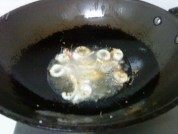 香酥鱿鱼圈做法图解3)