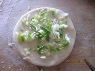 「营养美食」葱花饼做法图解5)