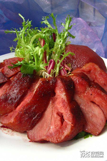 烟熏鸭脯肉红酒梨