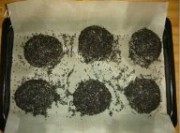 自制黑芝麻粉面包做法图解5)