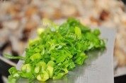 美味的炒饭寿司做法图解9)