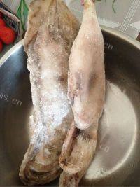 简易版鱿鱼炖豆腐做法图解1)