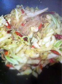 家常菜包菜炒粉丝