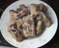 味道不错的海带排骨汤做法图解3)