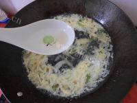 家常菜菠菜蛋汤做法图解4)