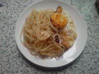 美味的肉酱煎蛋意面做法图解9)