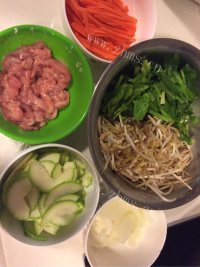 色香味俱全的韩式拌饭做法图解1)