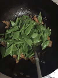 家常扁豆炒肉做法图解12)
