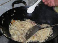 「简单版」茭白炒肉丝做法图解9)