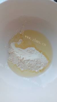 鲜美可口的鸡蛋灌饼做法图解4)