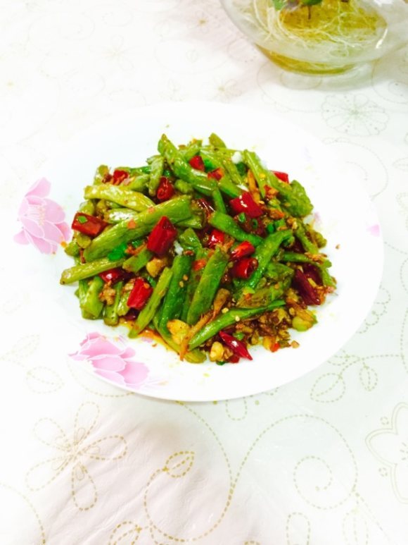 鲜美可口的干煸四季豆