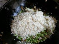 豌豆糯米饭做法图解11)