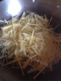 满口清香的土豆丝做法图解2)
