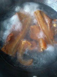 很有食欲的大葱炒腊肉做法图解4)