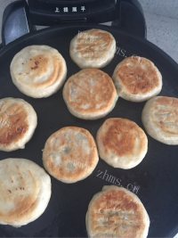 香飘十里的韭菜饼做法图解6)