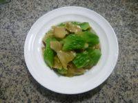 家常菜榨菜炒苦瓜