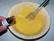 自制蓝莓瑞士卷做法图解4)