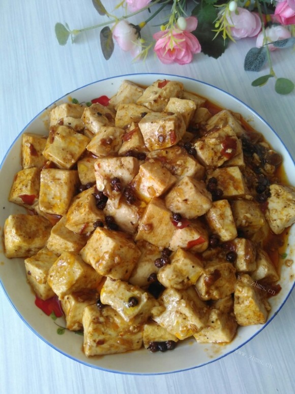 热腾腾的麻辣豆腐