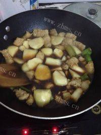 美美厨房之排骨炖土豆做法图解8)