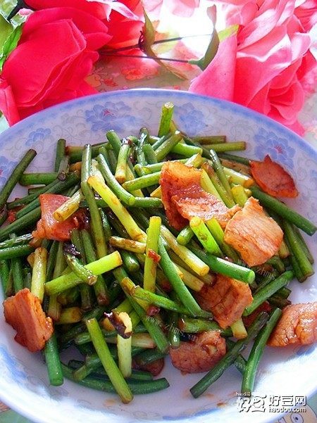 咸肉炒蒜薹