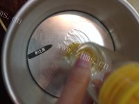 诱人的海绵蛋糕做法图解12)