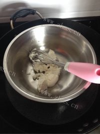 好吃的芒果酸奶冻芝士做法图解4)