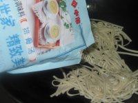 色味俱佳的青菜炒面做法图解6)