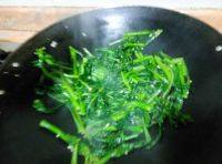 家常菜蒜蓉炒菜心做法图解7)