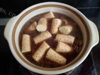 美味的肉皮山药煲做法图解10)