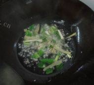 青瓜炒肉片做法图解3)