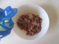 营养食品洋葱韭菜炒鸭脯肉做法图解3)