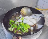 回味无穷的酱爆猪肝做法图解9)